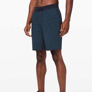 Lululemon T.H.E. Short 9” *Liner